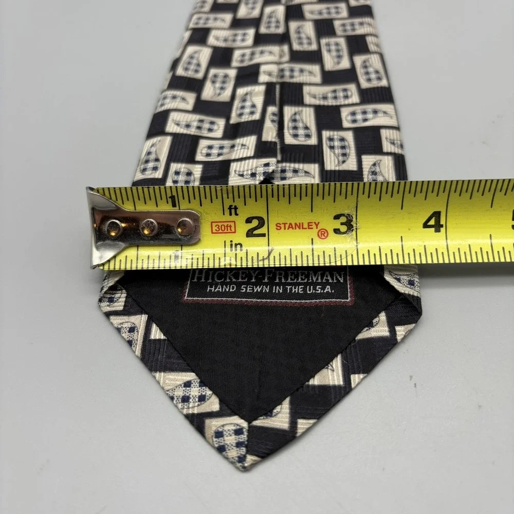 HICKEY FREEMAN Men's Italian Silk Necktie USA Designer Paisley Blue Black Tan‎